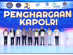 Jasa Raharja Terima Penghargaan dari Kapolri pada Acara Rakernis Fungsi Lalu Lintas 2025
