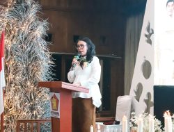 Wakili Gubernur, Plt Kaban Balitbang Novita Lumintang Sampaikan Pesan Natal Keluarga Besar DPC Gerindra Tomohon