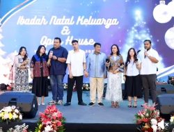 Gubernur Yulius Selvanus dan Keluarga Rayakan Natal Kedua di Kampung Halaman Bersama Warga Kakas dan Remboken