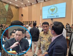 “Pasang Badan” Untuk Rakyat Penambang, HVK Ajak Doakan Kesehatan Gubernur Yulius Selvanus