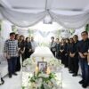DPRD Sulawesi Utara Berikan Penghormatan Terakhir bagi Ibunda Tercinta Royke Roring di Leilem