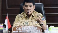 Gubernur Yulius Selvanus Resmi Terbitkan Instruksi Pembatasan HP bagi Siswa di Sekolah