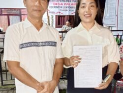 Srikandi Desa Palamba, Syully Sumual Bonggalola Resmi Daftarkan Diri sebagai Calon Hukum Tua