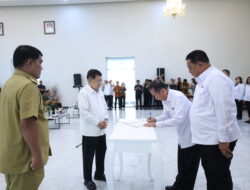 Dampingi JK Lantik Pengurus PMI Sulut, Gubernur Yulius Tekankan Pentingnya Gerak Cepat Kemanusiaan