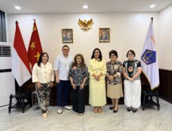 Ketua Dekranasda Sulut Ny. Anik Yulius Selvanus Sumbang Desain Batik Khusus Dukung Event Internasional TIFF 2026