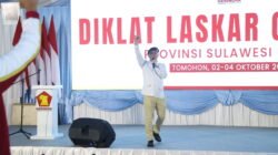 Mewakili YSK, HVK Beri Pembekalan dan Ice Breaking Kepada Ratusan Peserta Diklat Laskar Gerindra Sulut