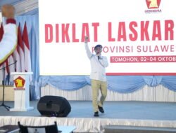 Mewakili YSK, HVK Beri Pembekalan dan Ice Breaking Kepada Ratusan Peserta Diklat Laskar Gerindra Sulut