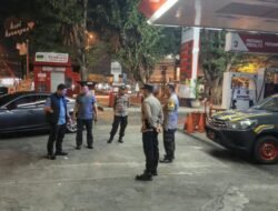 Pastikan Pelayanan dan Stok BBM, Kapolresta Manado Gelar Sidak SPBU Malam Hari